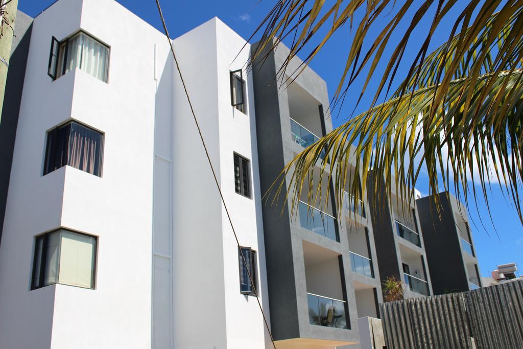 Flic En Flac Beach Penthouse ภายนอก รูปภาพ